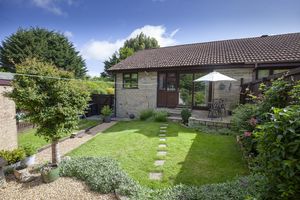 23 Nettlebed Nursery_Garden- click for photo gallery